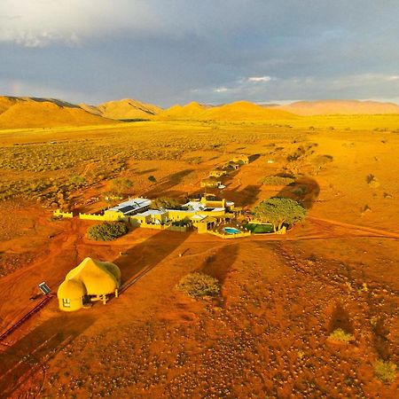 We Kebi Safari Lodge Сесрием Экстерьер фото